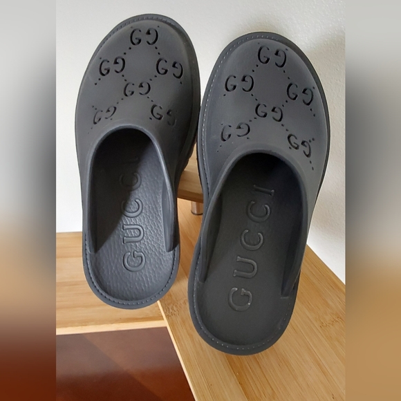 Gucci Double GG Monogram Perforated  Elera Black Clogs Mules - Picture 3 of 5